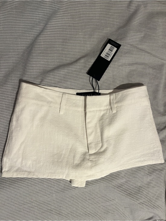 Lioness Pants - Classic White Skort